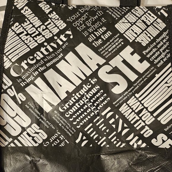 lululemon athletica Black and Green Tote‎ Bag / Lunch Bag Set - Picture 6 of 10